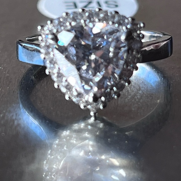 💍 🕯️💍DIAMOND CANDLE RING 🕯️💍🕯️ NWT 💍🕯️💍 - Picture 12 of 16